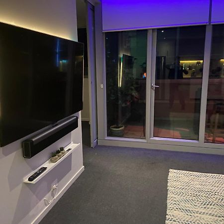 La Sky Boutique Apartment - Pool, Spa & Sauna Melbourne City Exterior foto